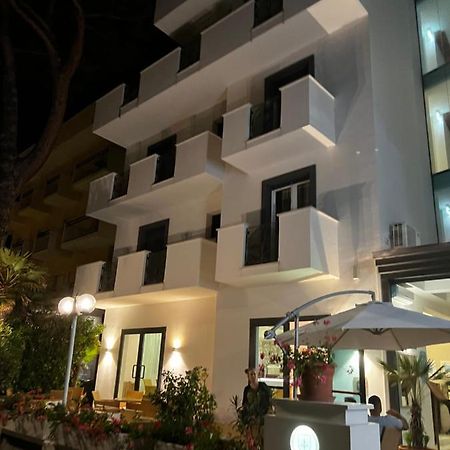 Hotel Trieste Riccione Eksteriør bilde