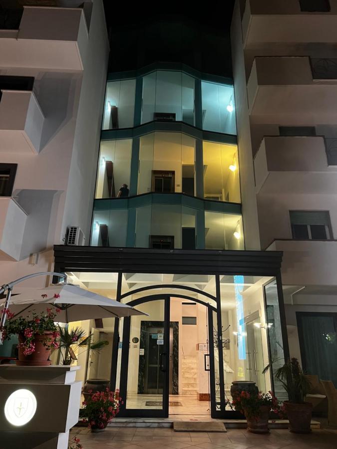 Hotel Trieste Riccione Eksteriør bilde