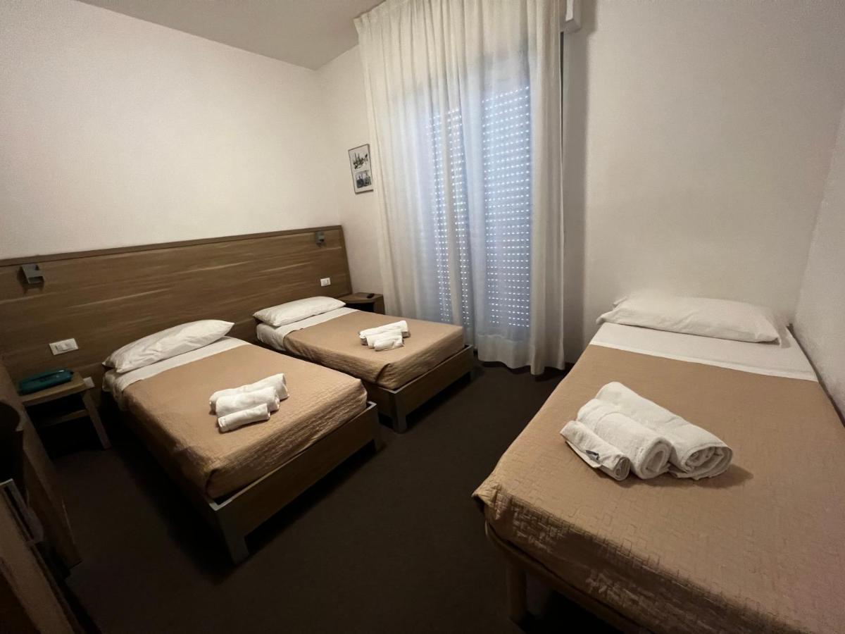 Hotel Trieste Riccione Eksteriør bilde