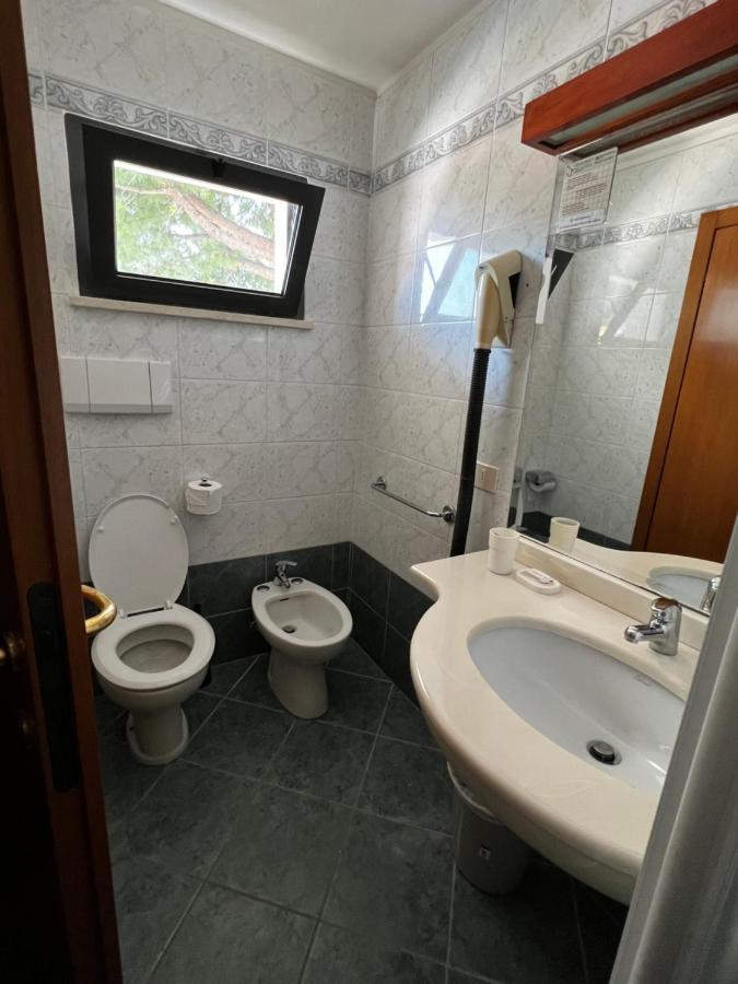 Hotel Trieste Riccione Eksteriør bilde